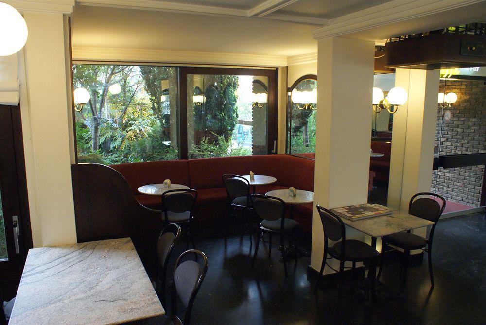 Hotel Les 3 Cles 젬블룩스 외부 사진